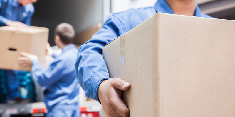 4 Reasons to Hire a Professional Mover